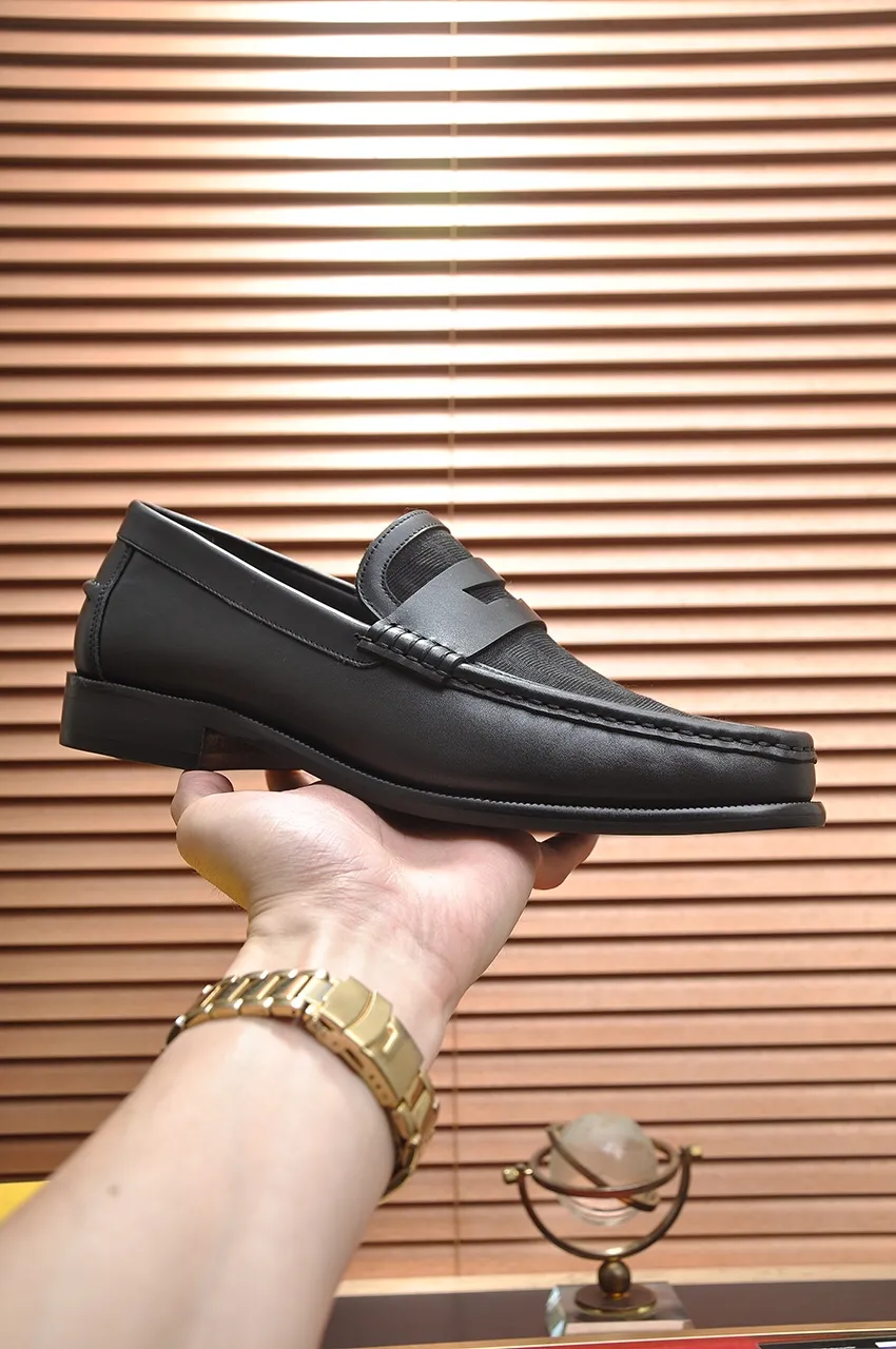 Men's shoes💰560💶[FENDI] The latest high-end men's shoes in Hong Kong! Original quality. The upper is made of imported cowhide material and cowhide lining! Super comfortable on the foot, original wear-resistant outsole, luxurious, fashionable, casual and versatile! Size: 38-45 (45 customized)